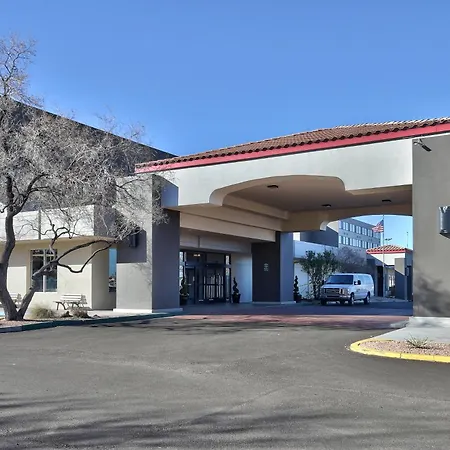 Ramada By Wyndham Albuquerque Midtown-2